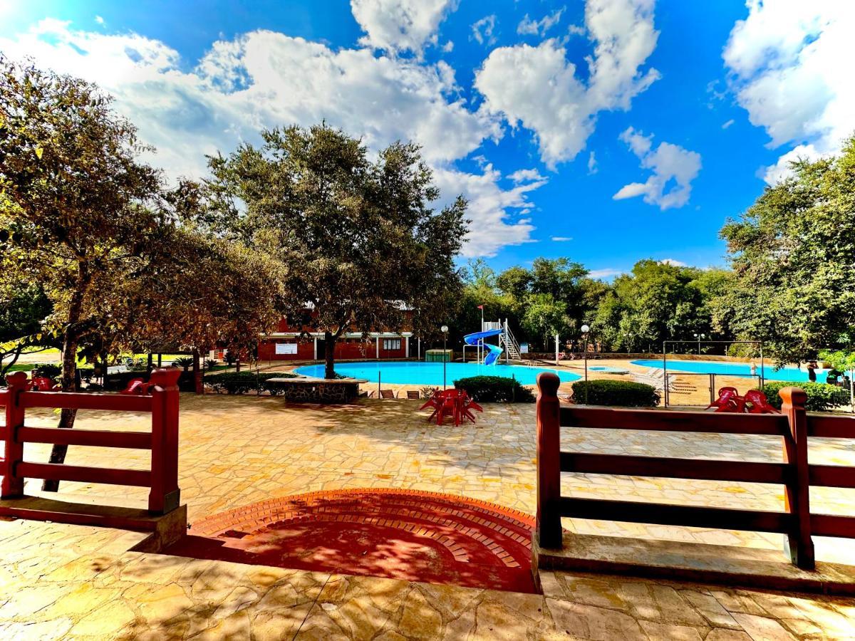 Parque Hotel Manantial Hohenau Dış mekan fotoğraf